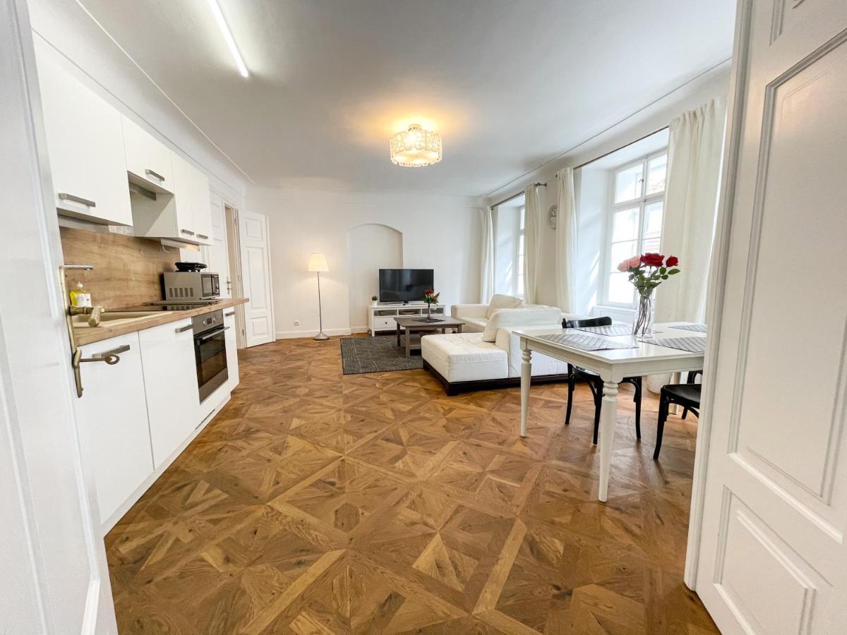 U Obecniho Dvora - Old Town Apartment Prague Exterior photo